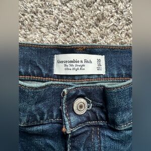 Abercrombie & Fitch 90s Straight Ultra High Rise Jeans